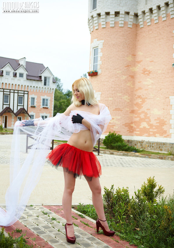 Альма, 25 лет, 0 размер груди